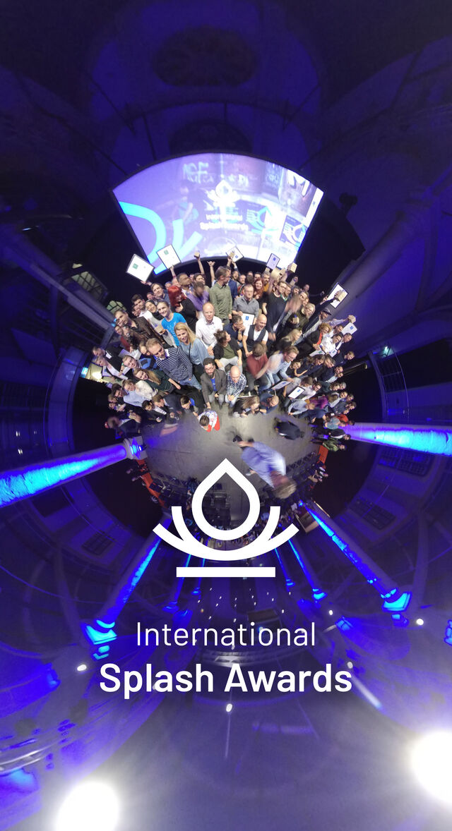 Tiny Planet picture with the crowd of the International Splash Award 2019